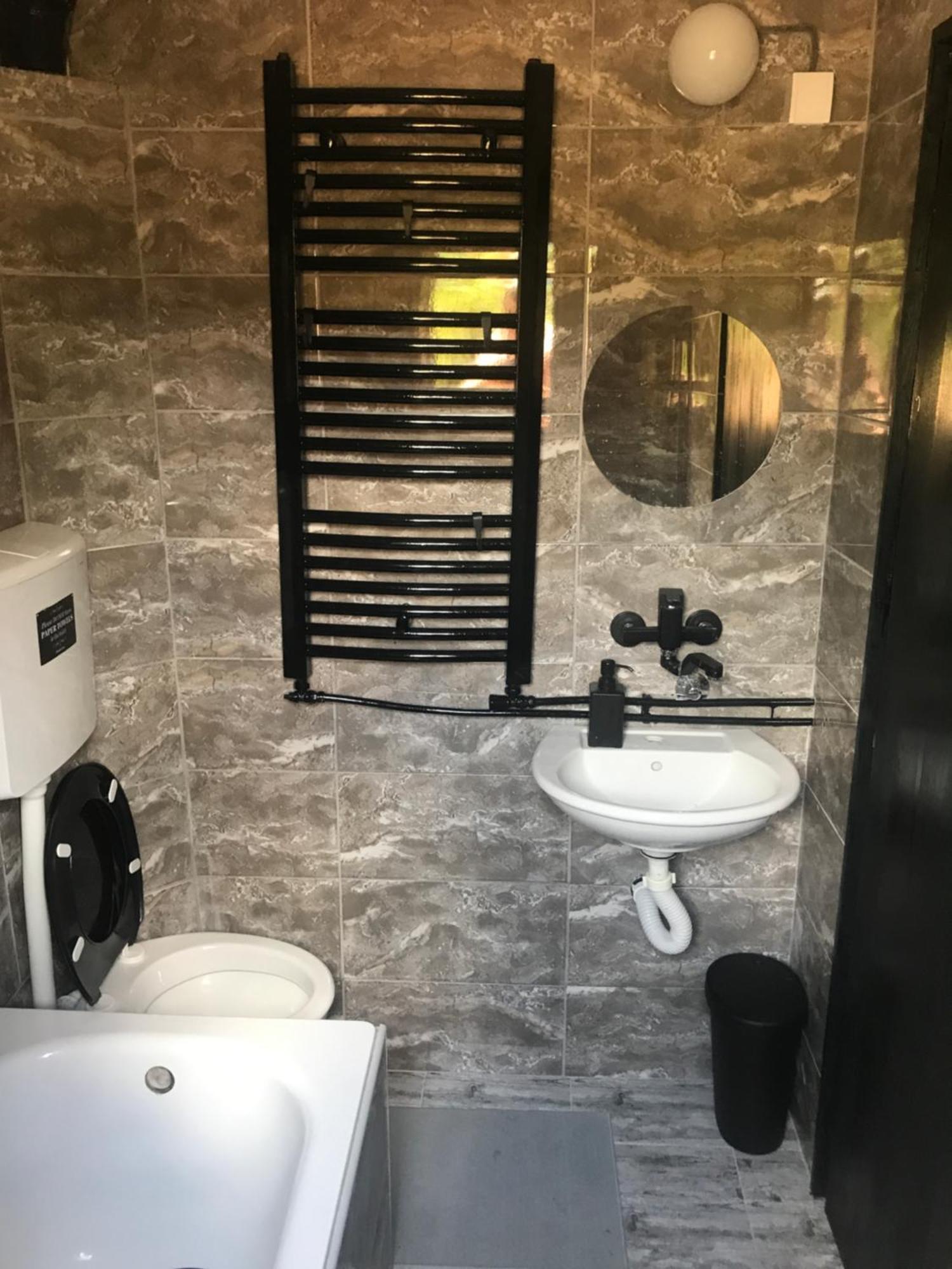 Kokin Brod Apartments Eksteriør billede